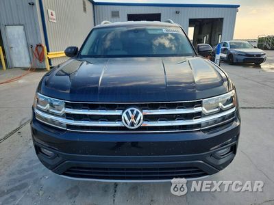 Piąte zdjęcie samochodu w środku: 2018 VOLKSWAGEN ATLAS SE VIN:1V2KR2CA1JC542222 - miniatura