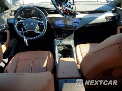 Zdjęcie 8 z 13 samochodu: 2024 AUDI Q8 E-TRON PREMIUM PLUS VIN:WA15AAGE4RB036019 - miniatura