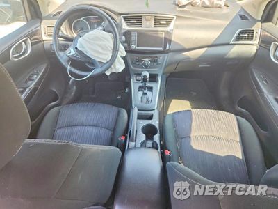 Zdjęcie 8 z 12 samochodu: 2019 NISSAN SENTRA SV VIN:3N1AB7AP2KY454832 - miniatura