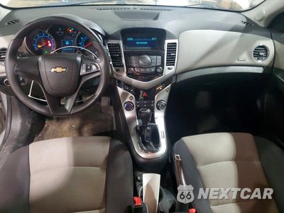Zdjęcie 8 z 12 samochodu: 2012 CHEVROLET CRUZE LS VIN:1G1PD5SH2C7317639 - miniatura