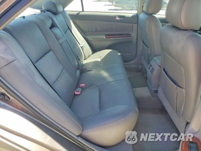 Zdjęcie 10 z 13 samochodu: 2004 TOYOTA CAMRY XLE V6 VIN:4T1BF30K44U582561 - miniatura