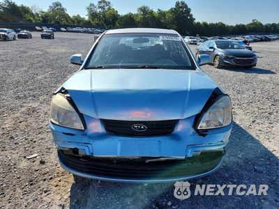 Piąte zdjęcie samochodu w środku: 2008 KIA RIO5 LX VIN:KNADE163486393842 - miniatura
