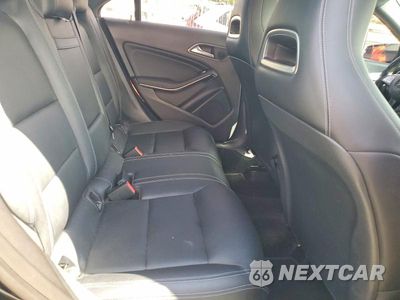 Zdjęcie 10 z 12 samochodu: 2018 MERCEDES-BENZ CLA 250 VIN:WDDSJ4EBXJN512043 - miniatura