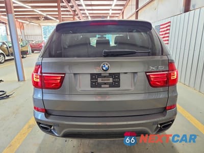Zdjęcie 6 z 13 samochodu: 2011 BMW X5 XDRIVE50I VIN:5UXZV8C55BL419427 - miniatura