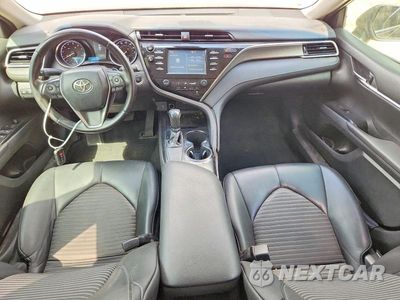 Zdjęcie 8 z 12 samochodu: 2018 TOYOTA CAMRY SE VIN:4T1B11HK7JU581116 - miniatura