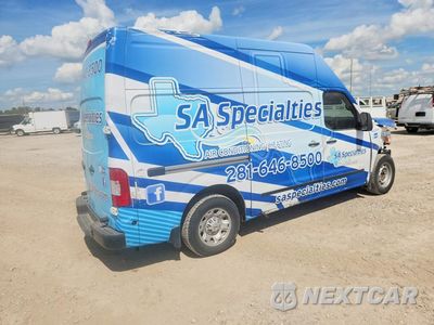 Trzecie zdjęcie samochodu z tyłu: 2021 NISSAN NV 2500 HD SV VIN:1N6BF0LY7MN804617 - miniatura