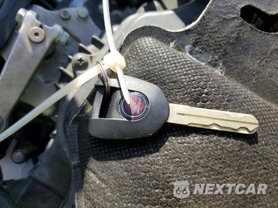 Zdjęcie 8 z 10 samochodu: 2015 HONDA CBR1000 SP VIN:JH2SC59M8FK700016 - miniatura