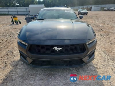 Piąte zdjęcie samochodu w środku: 2024 FORD MUSTANG VIN:1FA6P8TH4R5107404 - miniatura