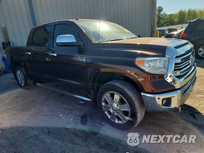 Czwarte zdjęcie samochodu z boku: 2017 TOYOTA TUNDRA 1794 EDITION VIN:5TFAY5F10HX635538 - miniatura