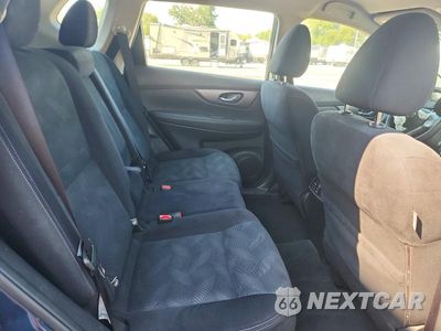 Zdjęcie 11 z 14 samochodu: 2016 NISSAN ROGUE S VIN:JN8AT2MT2GW020144 - miniatura