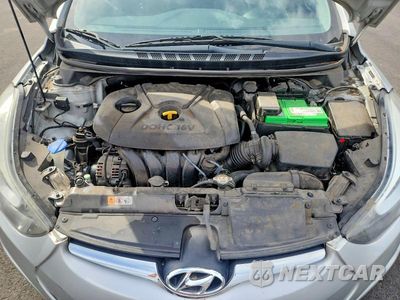 Zdjęcie 11 z 12 samochodu: 2016 HYUNDAI ELANTRA SE VIN:5NPDH4AE3GH701950 - miniatura