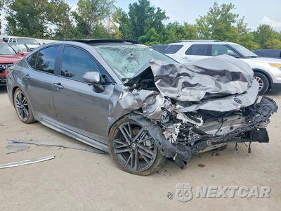 Czwarte zdjęcie samochodu z boku: 2025 TOYOTA CAMRY XSE VIN:4T1DAACK9SU590577 - miniatura