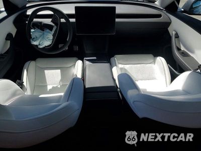 Zdjęcie 8 z 12 samochodu: 2026 TESLA MODEL 3 VIN:5YJ3E1ET0TF229369 - miniatura