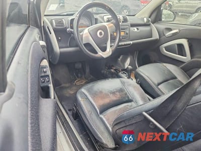 Zdjęcie 8 z 12 samochodu: 2008 SMART FORTWO PURE VIN:WMEEJ31XX8K142664 - miniatura