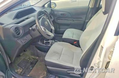 Zdjęcie 7 z 12 samochodu: 2015 TOYOTA PRIUS C ONE VIN:JTDKDTB35F1582248 - miniatura