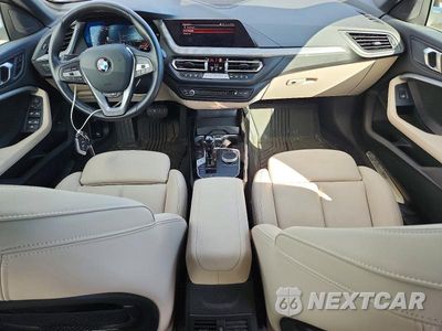 Zdjęcie 8 z 12 samochodu: 2024 BMW 228XI VIN:WBA73AK03R7R28671 - miniatura