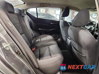 Zdjęcie 10 z 12 samochodu: 2019 NISSAN ALTIMA S VIN:1N4BL4BV7KC247345 - miniatura