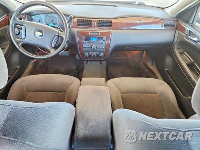 Zdjęcie 8 z 12 samochodu: 2010 CHEVROLET IMPALA LT VIN:2G1WB5EKXA1262697 - miniatura