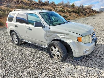 Czwarte zdjęcie samochodu z boku: 2008 FORD ESCAPE XLT VIN:1FMCU03178KD05982 - miniatura