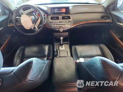 Zdjęcie 8 z 12 samochodu: 2011 HONDA ACCORD EXL VIN:1HGCP2F83BA044431 - miniatura