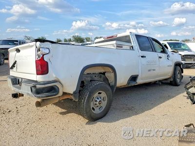 Trzecie zdjęcie samochodu z tyłu: 2024 CHEVROLET SILVERADO K2500 HEAVY DUTY VIN:1GC4YLEY2RF199931 - miniatura