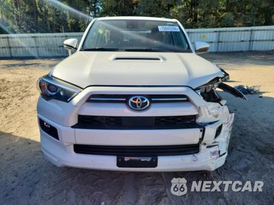 Piąte zdjęcie samochodu w środku: 2023 TOYOTA 4RUNNER TRD SPORT VIN:JTEAU5JR9P5294395 - miniatura