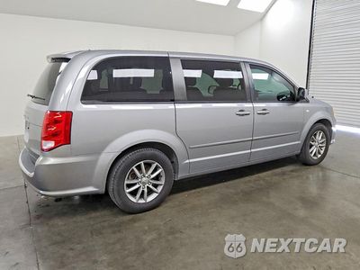 Trzecie zdjęcie samochodu z tyłu: 2014 DODGE GRAND CARAVAN SE VIN:2C4RDGBGXER194421 - miniatura