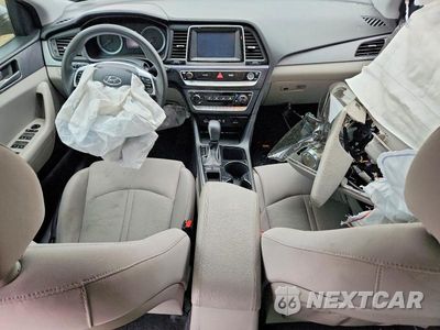 Zdjęcie 8 z 12 samochodu: 2019 HYUNDAI SONATA SE VIN:5NPE24AFXKH753065 - miniatura