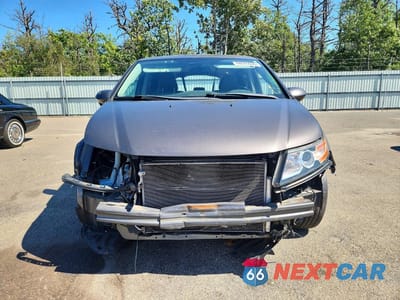 Piąte zdjęcie samochodu w środku: 2017 HONDA ODYSSEY EXL VIN:5FNRL5H66HB013935 - miniatura