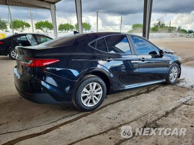 Trzecie zdjęcie samochodu z tyłu: 2025 TOYOTA CAMRY LE VIN:4T1DAACK8SU627053 - miniatura