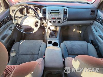 Zdjęcie 8 z 12 samochodu: 2007 TOYOTA TACOMA V6 VIN:5TEUU42N27Z321537 - miniatura