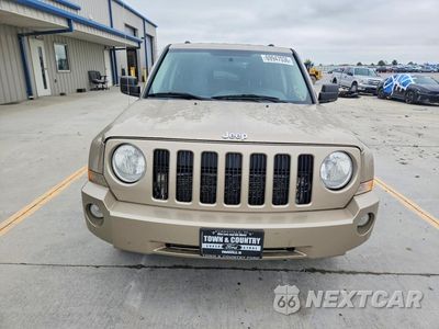 Piąte zdjęcie samochodu w środku: 2010 JEEP PATRIOT SPORT VIN:1J4NT1GB2AD641360 - miniatura