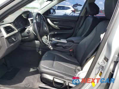 Zdjęcie 7 z 12 samochodu: 2014 BMW 320 I VIN:WBA3B1G57ENS80277 - miniatura