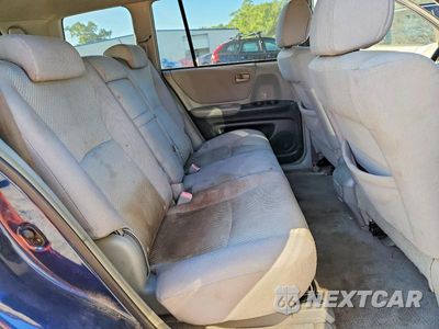 Zdjęcie 11 z 13 samochodu: 2005 TOYOTA HIGHLANDER BASE VIN:JTEEP21A150086376 - miniatura