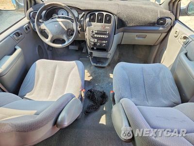 Zdjęcie 8 z 13 samochodu: 2005 DODGE GRAND CARAVAN SE VIN:1D4GP24R95B144014 - miniatura