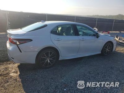 Trzecie zdjęcie samochodu z tyłu: 2022 TOYOTA CAMRY SE VIN:4T1G11AK6NU064914 - miniatura