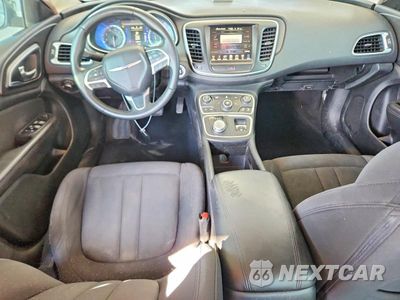 Zdjęcie 8 z 12 samochodu: 2016 CHRYSLER 200 LIMITED VIN:1C3CCCAB2GN149436 - miniatura