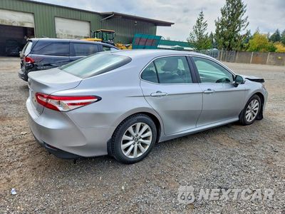Trzecie zdjęcie samochodu z tyłu: 2019 TOYOTA CAMRY LE VIN:4T1B11HK8KU736287 - miniatura