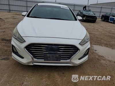 Piąte zdjęcie samochodu w środku: 2018 HYUNDAI SONATA SE VIN:5NPE24AF7JH634937 - miniatura