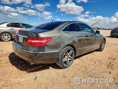 Trzecie zdjęcie samochodu z tyłu: 2012 MERCEDES-BENZ E 350 VIN:WDDKJ5KB4CF132722 - miniatura