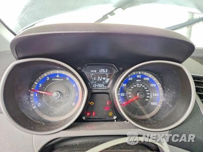 Zdjęcie 9 z 12 samochodu: 2015 HYUNDAI ELANTRA SE VIN:KMHDH4AEXFU383535 - miniatura