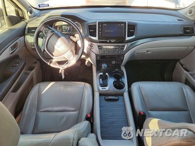 Zdjęcie 8 z 14 samochodu: 2017 HONDA PILOT EXL VIN:5FNYF5H56HB025304 - miniatura