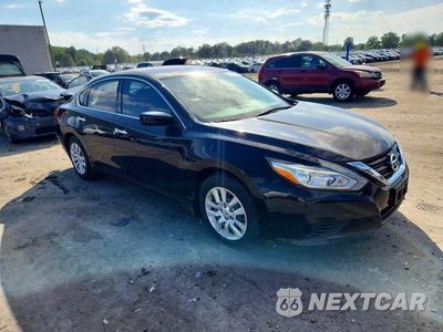 Czwarte zdjęcie samochodu z boku: 2017 NISSAN ALTIMA 2.5 S VIN:1N4AL3AP6HC478562 - miniatura