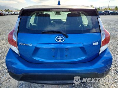 Zdjęcie 6 z 12 samochodu: 2017 TOYOTA PRIUS C ONE VIN:JTDKDTB34H1596452 - miniatura
