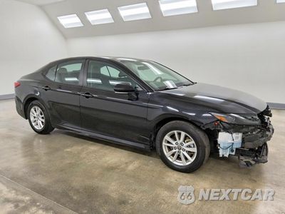 Czwarte zdjęcie samochodu z boku: 2025 TOYOTA CAMRY LE VIN:4T1DAACK8SU058897 - miniatura