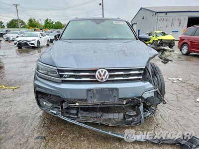Piąte zdjęcie samochodu w środku: 2021 VOLKSWAGEN TIGUAN SEL PREMIUM R-LINE VIN:3VV4B7AX8MM158039 - miniatura