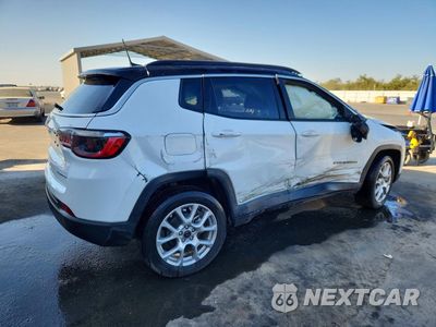 Trzecie zdjęcie samochodu z tyłu: 2025 JEEP COMPASS LIMITED VIN:3C4NJDCN0ST507407 - miniatura
