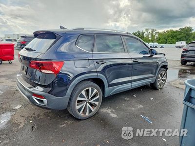 Trzecie zdjęcie samochodu z tyłu: 2022 VOLKSWAGEN TAOS SE VIN:3VVRX7B28NM020920 - miniatura
