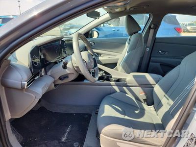Zdjęcie 7 z 13 samochodu: 2022 HYUNDAI ELANTRA SEL VIN:KMHLS4AG2NU370498 - miniatura