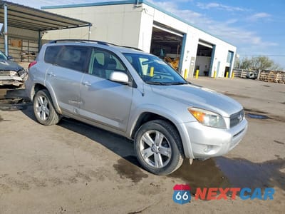 Czwarte zdjęcie samochodu z boku: 2007 TOYOTA RAV4 SPORT VIN:JTMBD32V875088851 - miniatura
